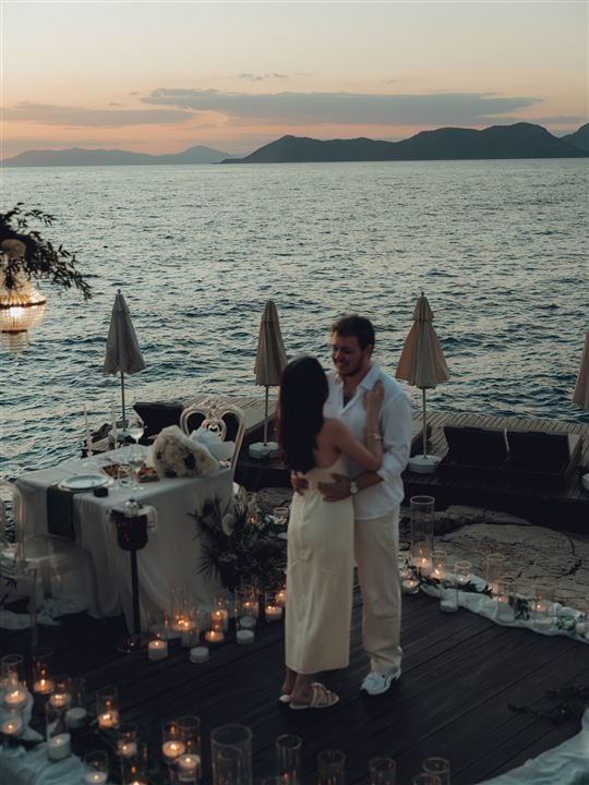 Romantic Mediterranean sunset dinner — Fethiye elopement
